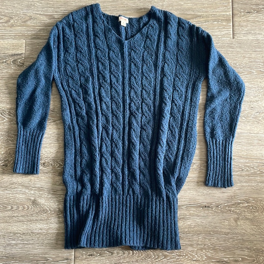 GUC Mossimo dark blue long cable knit sweater size XS